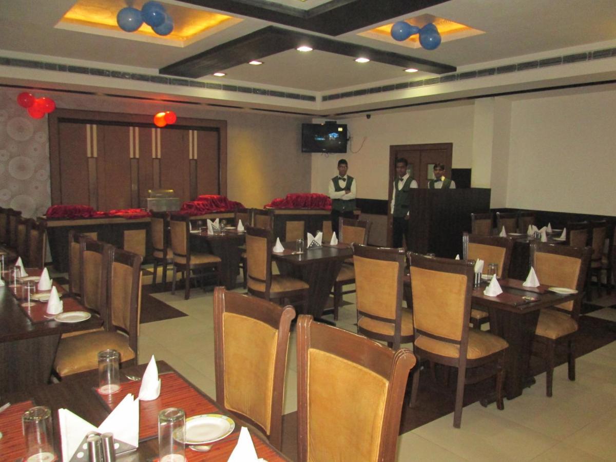 Hotel Mg Regency Baddi Zewnętrze zdjęcie