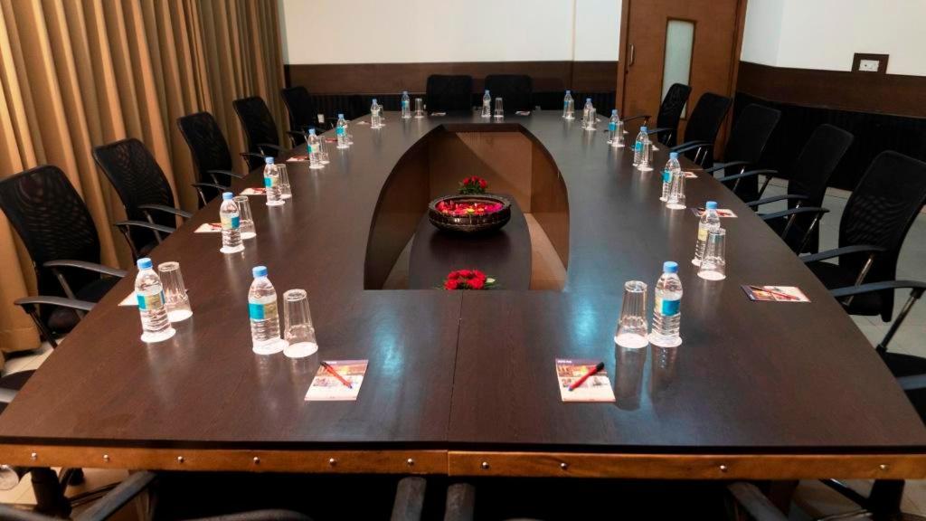 Hotel Mg Regency Baddi Zewnętrze zdjęcie