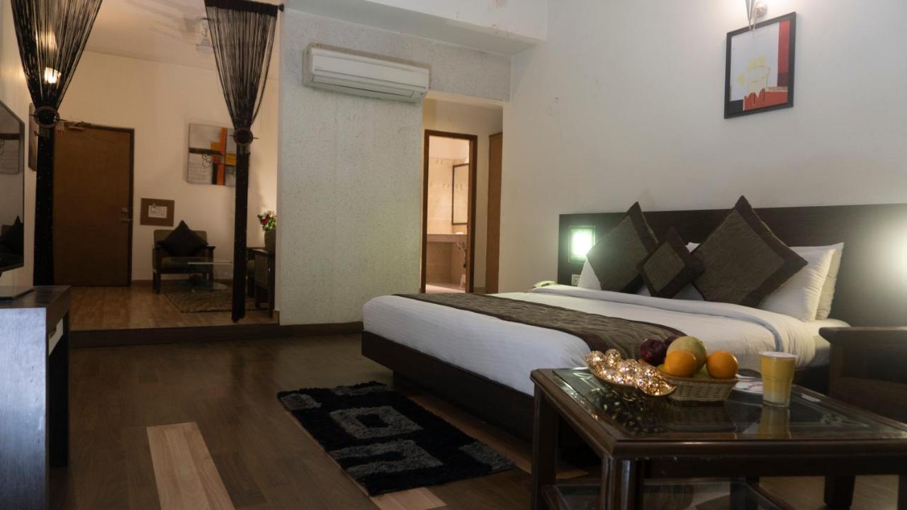 Hotel Mg Regency Baddi Zewnętrze zdjęcie