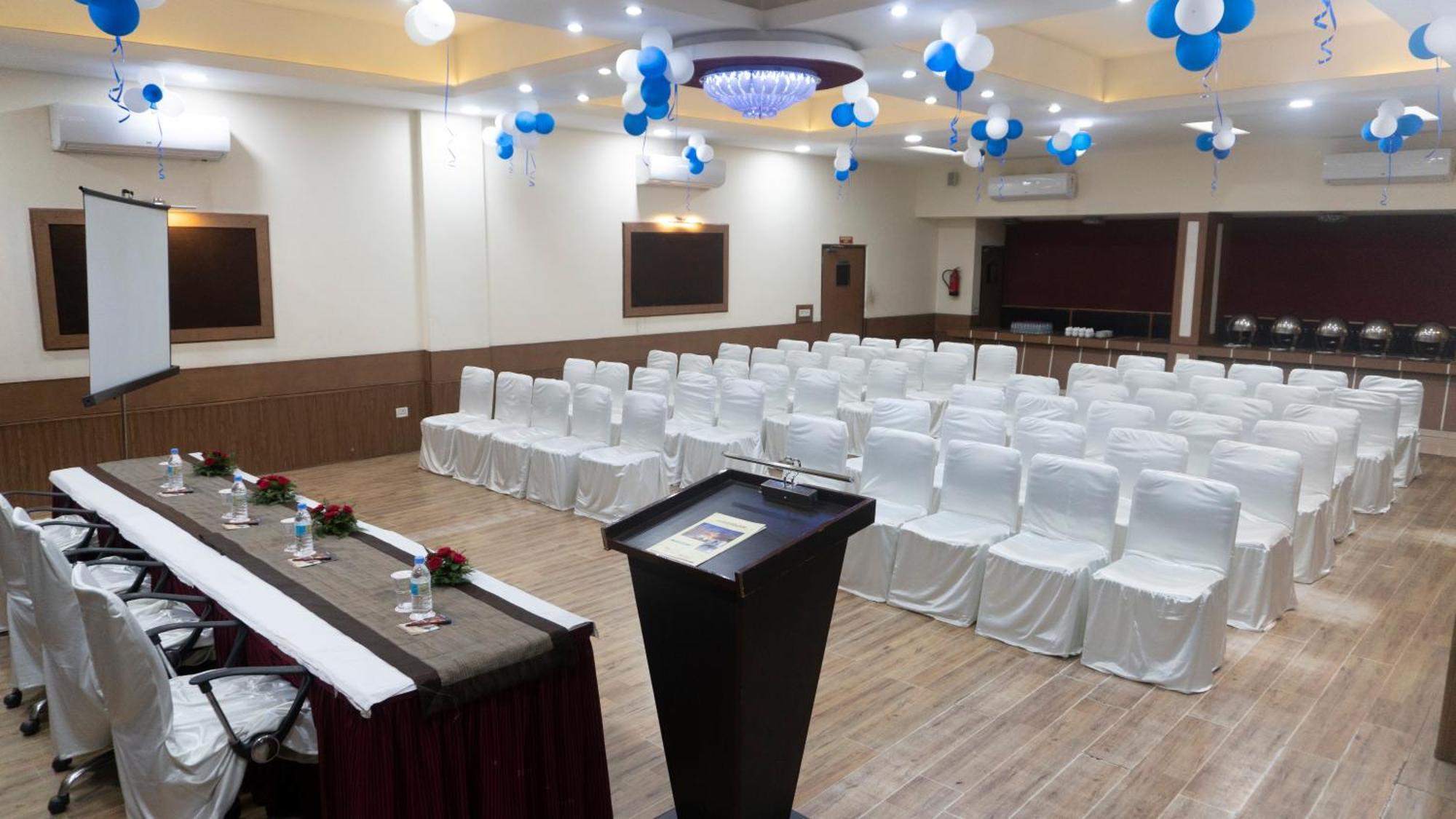Hotel Mg Regency Baddi Zewnętrze zdjęcie