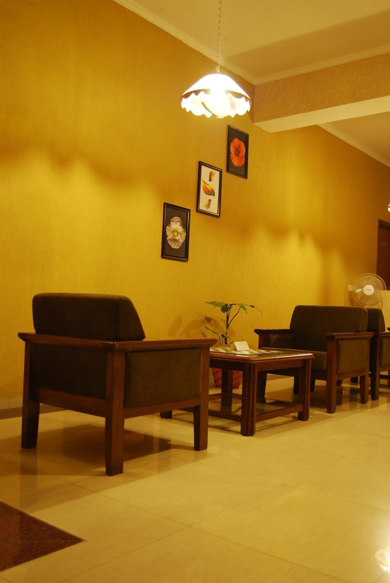 Hotel Mg Regency Baddi Zewnętrze zdjęcie